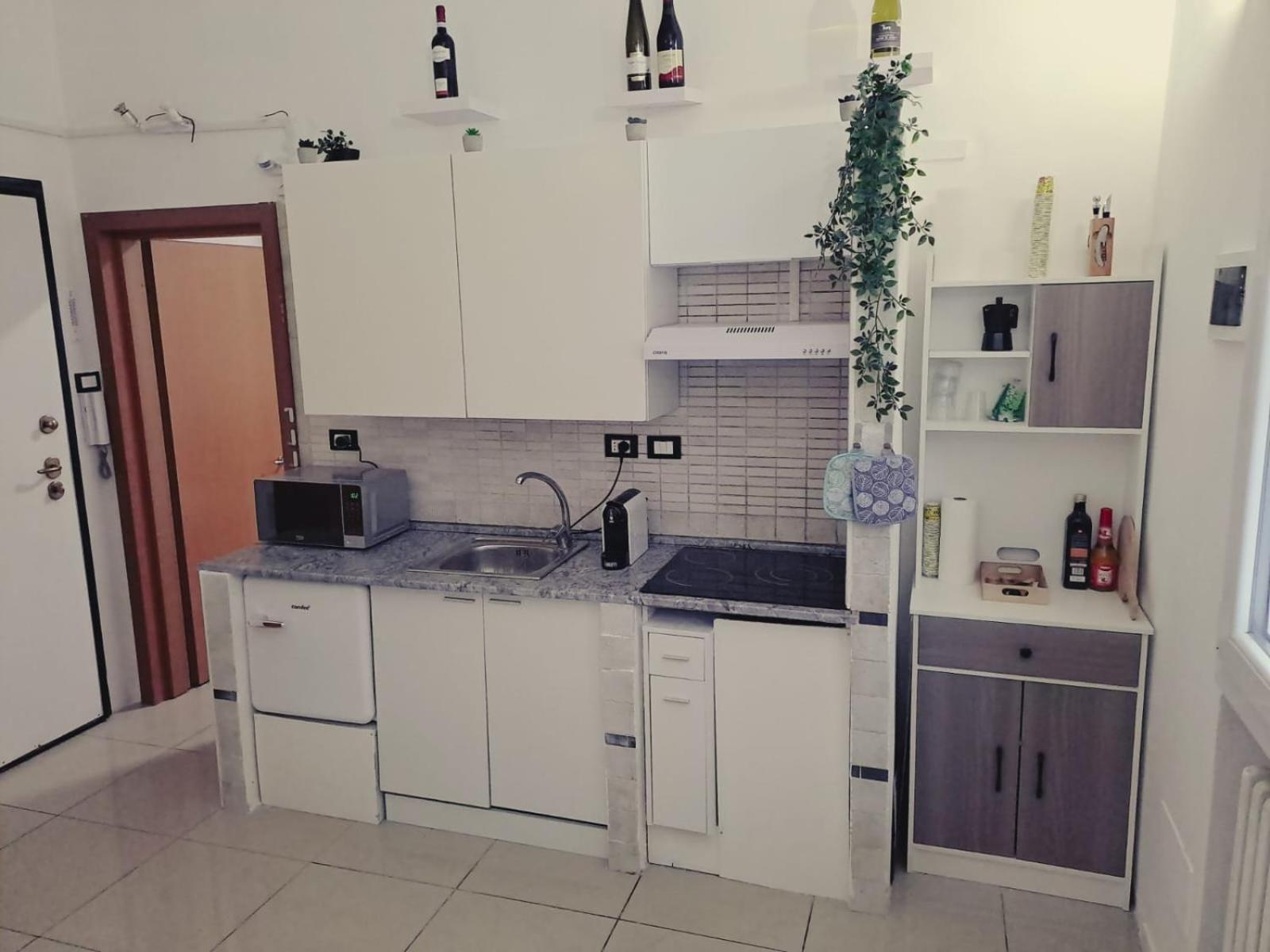 Fiera Bolognina - Komodo - Appartamento Completo Con Giardino E Parcheggio Privato Bologna Esterno foto