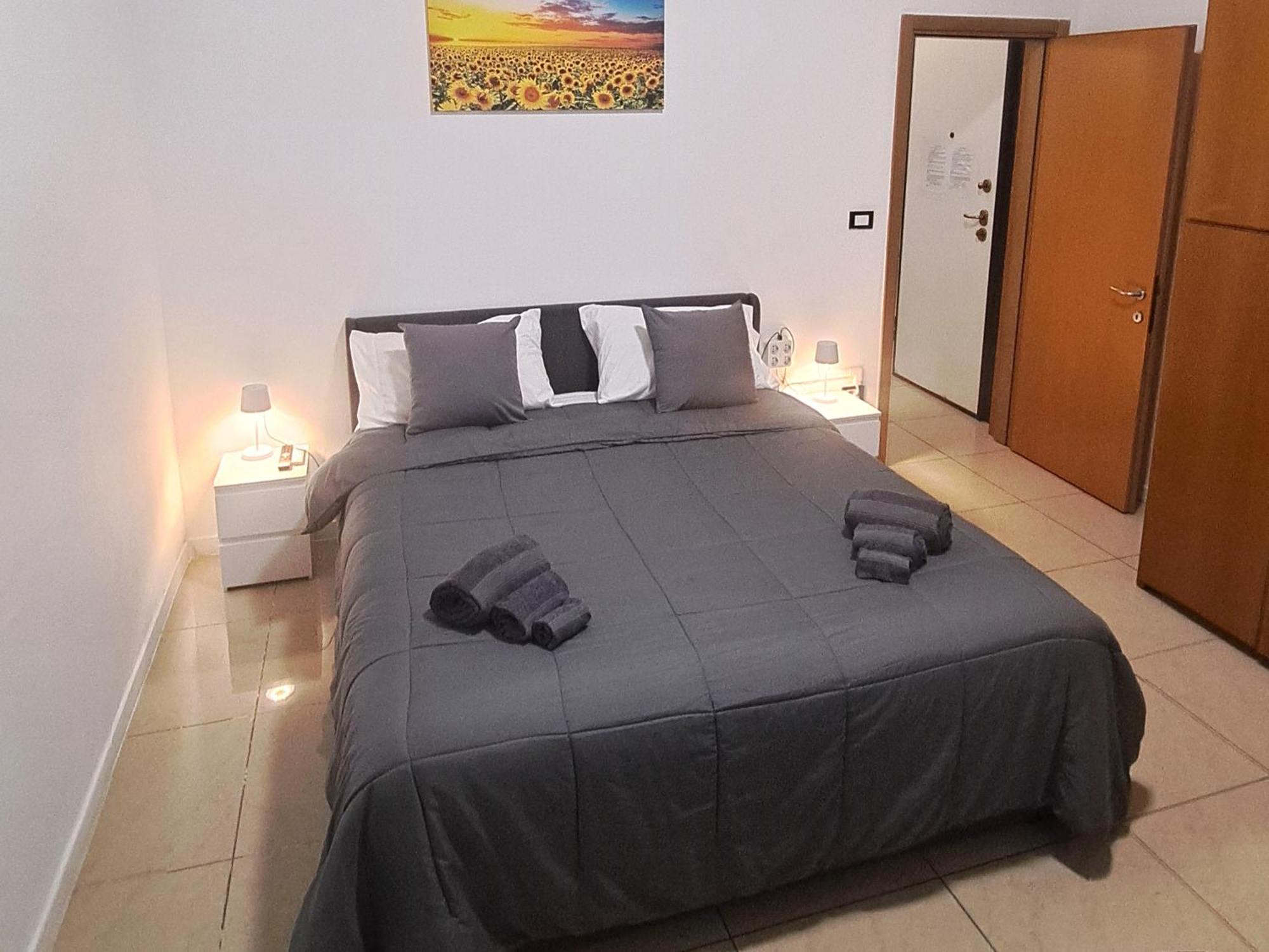 Fiera Bolognina - Komodo - Appartamento Completo Con Giardino E Parcheggio Privato Bologna Esterno foto